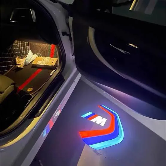 LOGO DYRVE BMW M
